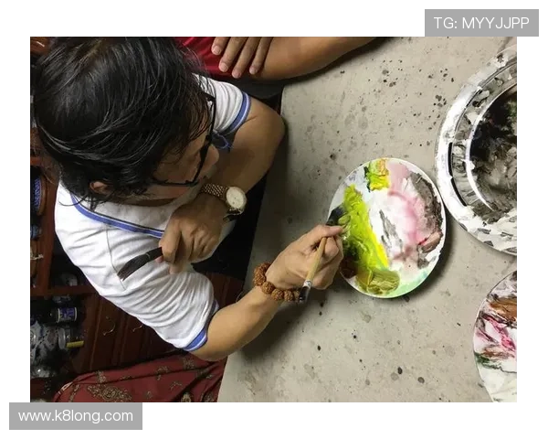 探索不同材质色碟的优缺点，选择适合自己厨房的理想色碟方案